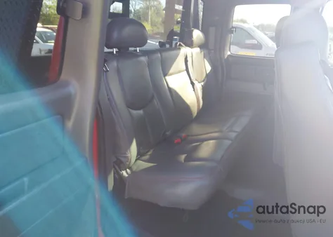 2006 Chevrolet Silverado 2500Hd Work Truck from USA, damaged, VIN 1GCHK29D56E230997